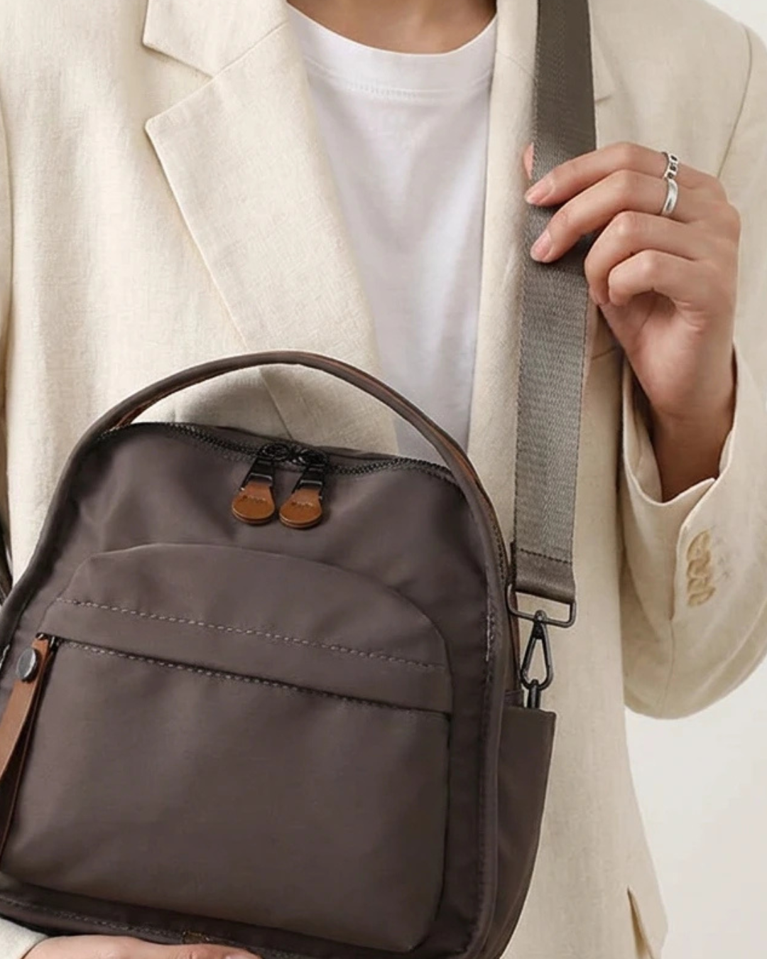Louari Everyday Crossbody Bag