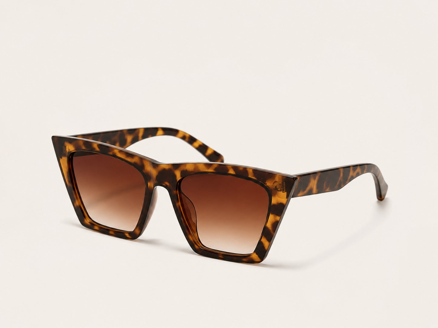 Louari Cat-Eye Sunglasses